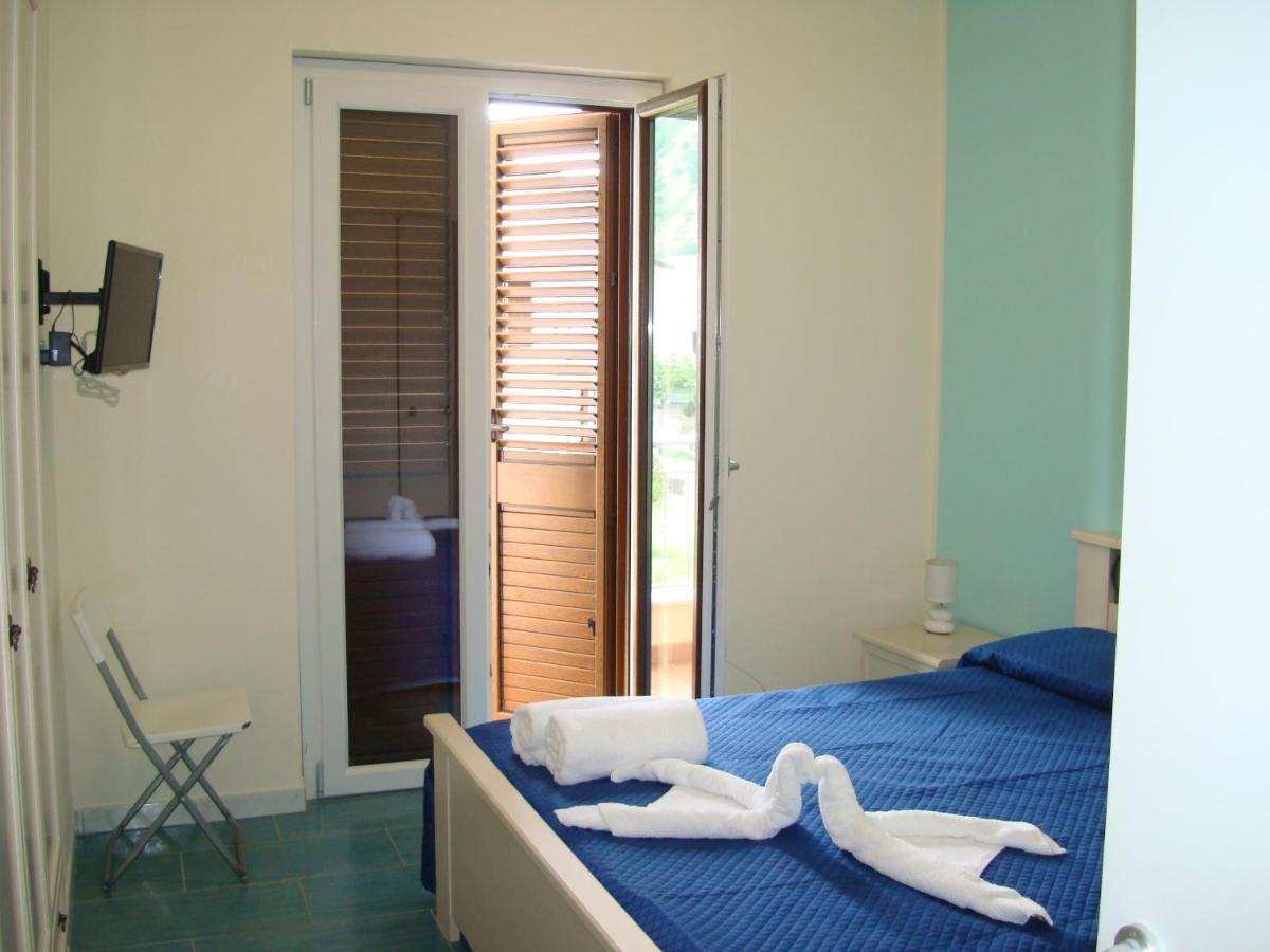 فيومفريدو بروزيو Guest House Mare E Luna المظهر الخارجي الصورة