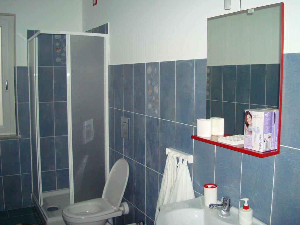 فيومفريدو بروزيو Guest House Mare E Luna الغرفة الصورة
