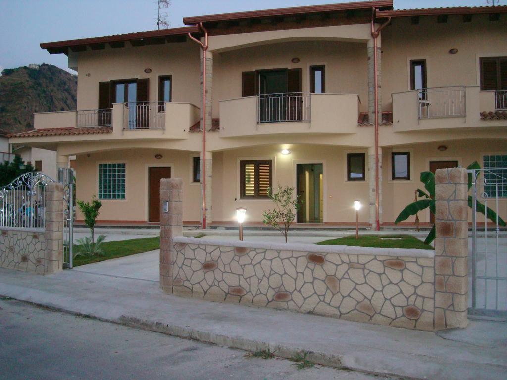 فيومفريدو بروزيو Guest House Mare E Luna المظهر الخارجي الصورة